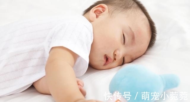 宝妈|孩子若是错过“黄金时段”入睡,不但影响个子,对智商也有所伤害