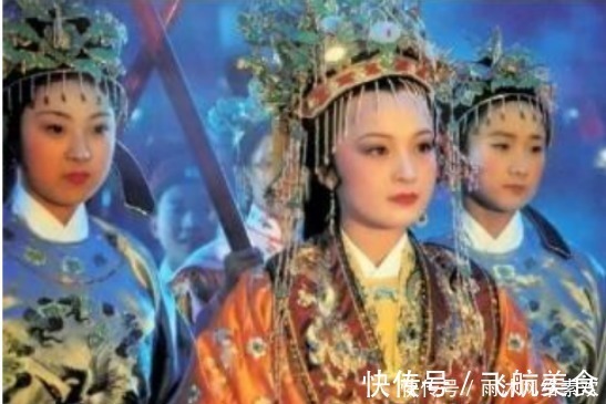 好事多磨|贾元春被加封为贤德妃 贾府人为何称呼她贵妃?