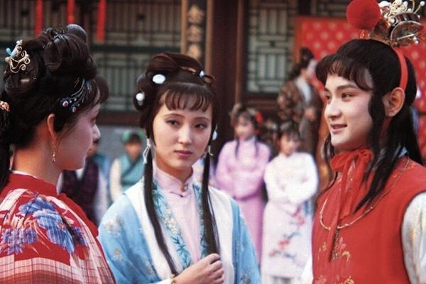 冷香丸@贾宝玉用天价药方,打脸宝钗:钓金龟婿的金玉良缘,竟是薛家谎言