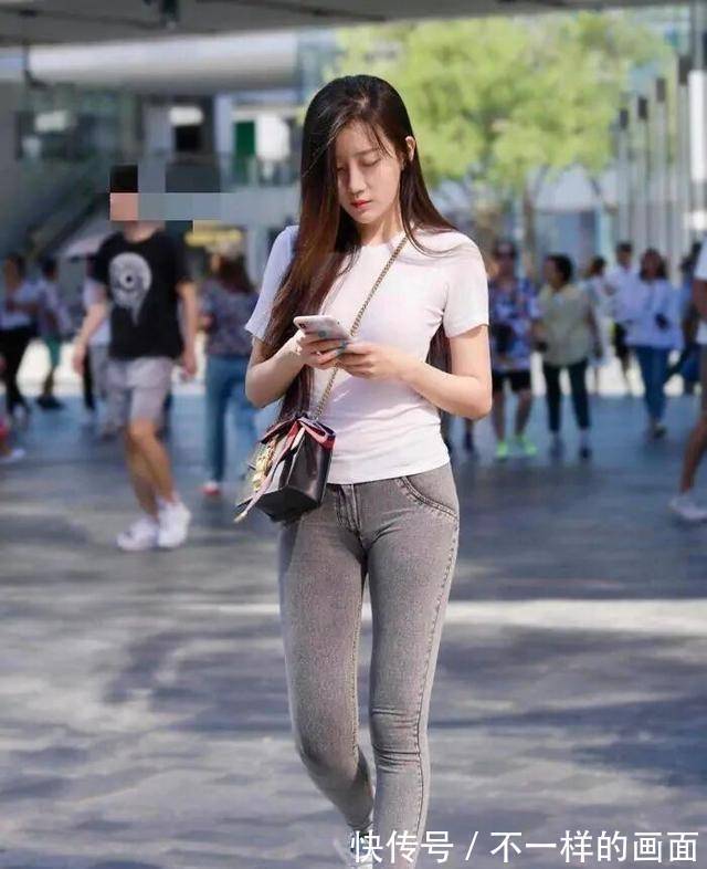 时尚美 打底裤活力满满,着装就要选择时髦一点的,增高显瘦