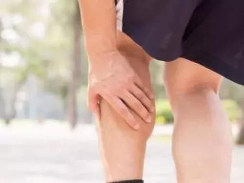 长时间|腿脚抽筋可不是缺钙那么简单，还可能跟这几个因素有关！