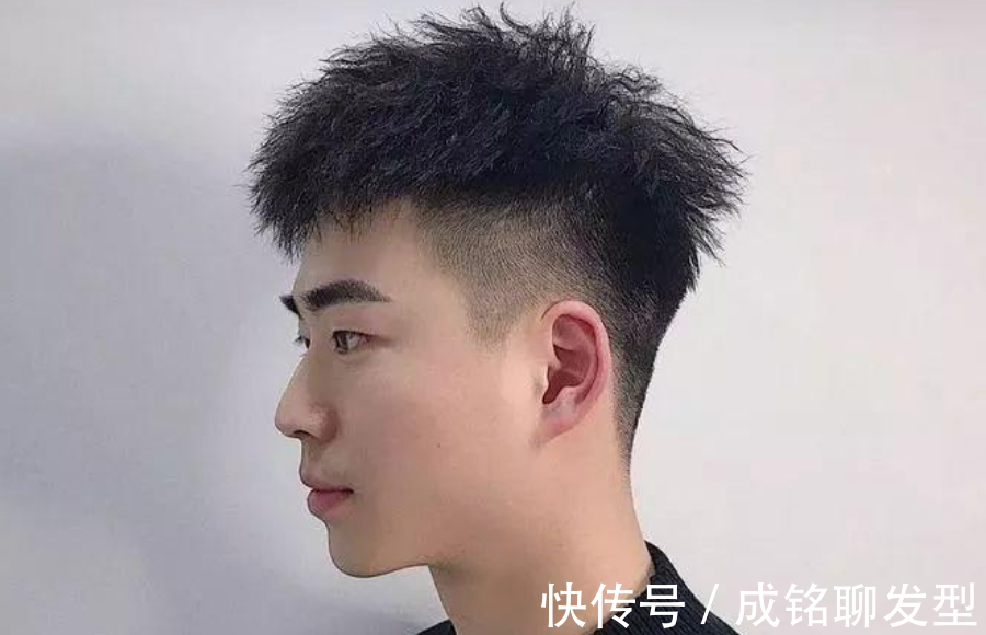 发质|烫锡纸烫后掉发严重,会变成秃顶吗?看这三点就明白掉发的原因了