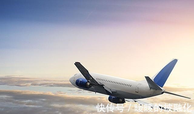 下联&千古绝对!上联本日飞机飞日本 网友的下联太经典了!