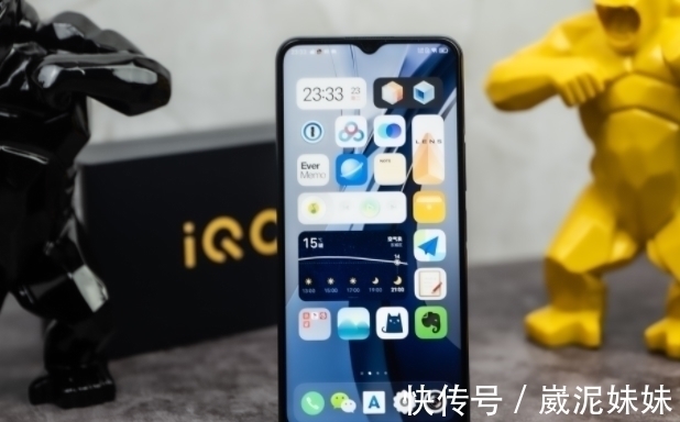千元机|2000以下没好机？这三款手机性价比高颜值好，看看有你用的吗？