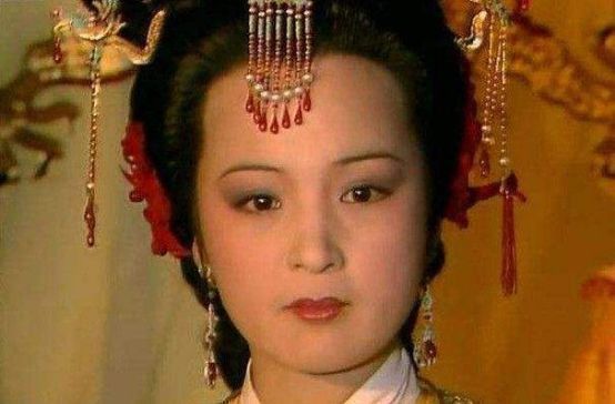 元春&红楼梦元春身边的丫鬟抱琴,秘密终于揭开,怪不得元春被抛弃