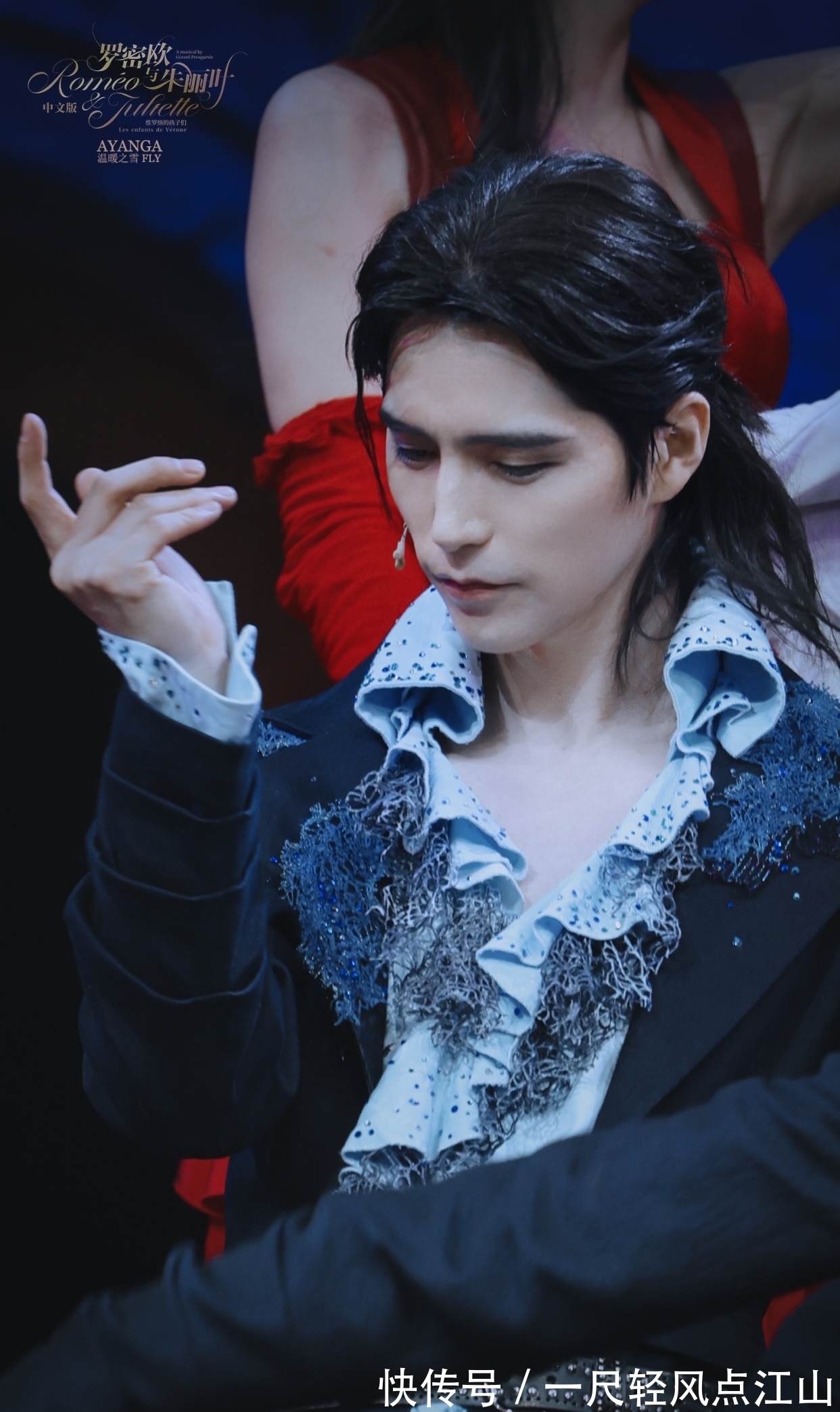 古典$他就像一幅古典的油画一样,真好看!