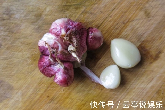 好吃|鸡蛋别再炒了,新做法来了!超级好吃,吃一次忘不掉啊!