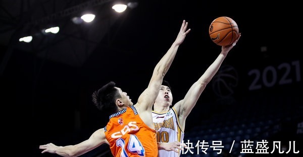 辽宁队|CBA来袭！山西单节40分疯狂，三分10中9，辽宁旧将5中4！