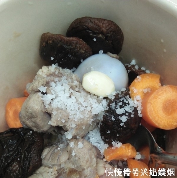 遇到这肉别手软,买上几斤炖一锅,比牛肉香,比羊肉滋补,美滋滋