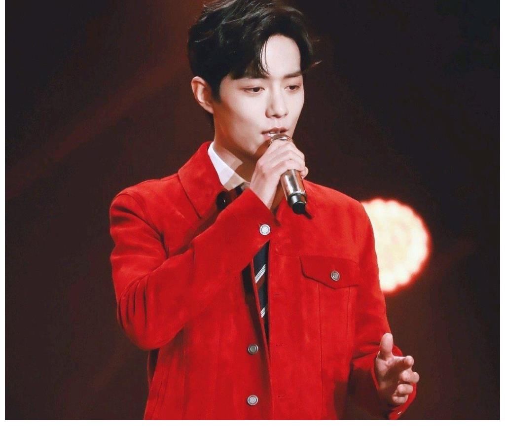 “虎年”春晚进入倒计时,播放平台点名推荐肖战,直言肖战很深情