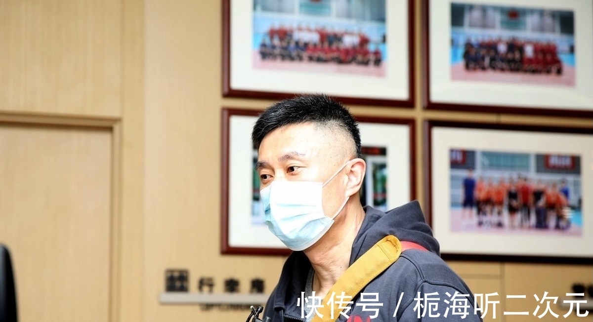 男篮|官宣!男篮14人名单出炉,4人确定离队,广东成赢家,杜锋新目标