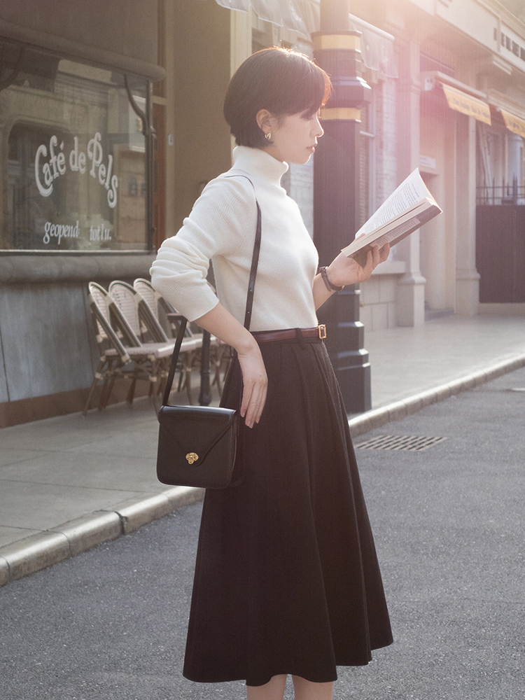 时髦|冬天的“毛衣”该怎么穿?建议搭配半身裙,让你温柔时髦有女人味