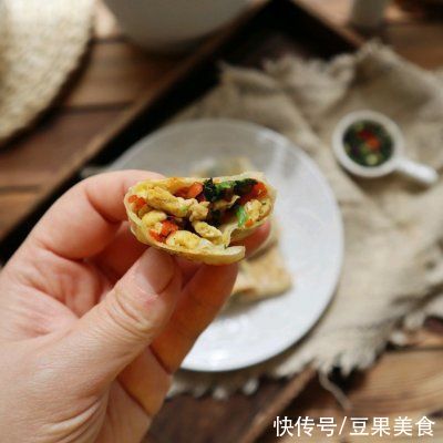 春季时令尝鲜野菜??荠菜素春卷??低脂少油版