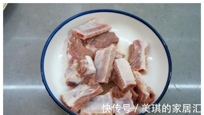 蒜香排骨|吃肉不吃蒜，香味少一半，一道经典的蒜香排骨，完美诠释这句话！