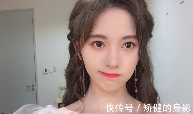 涂口红|女孩涂口红时很容易“犯错”,踩中一个,买再贵的口红也是浪费!