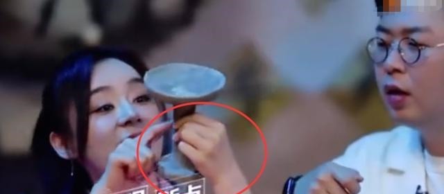 文物|袁姗姗没有按照“文物修复师”的要求捡起文物,看怎么处理