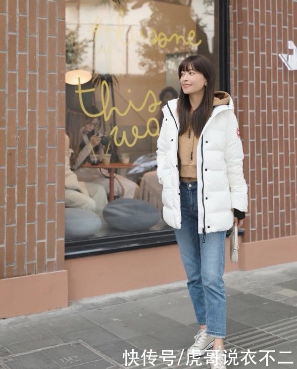 内搭千千万，最好穿的还是这3种，拥有一件就不愁没有时尚感