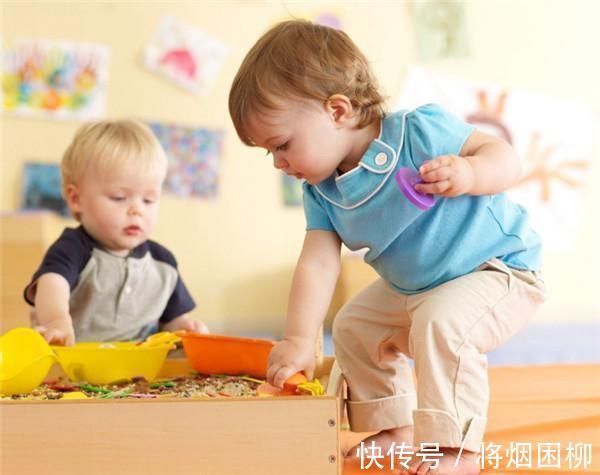 孕妇|孕妇生下罕见“双头婴”,众人都来围观,专家的话却令人担忧