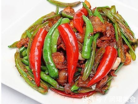 不管炒什么肉,别再用淀粉腌了!大厨教你3招,鲜香滑嫩更入味