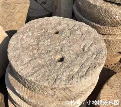 为什么这么多小贩去农村，收购磨盘石磙？内行人告诉你有多值钱