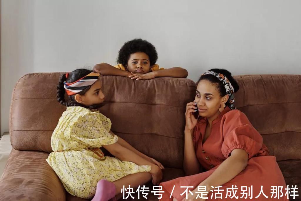 童年时期|缺爱、孤僻、讨好型的孩子大多来自这几种家庭,一起来自省自查!