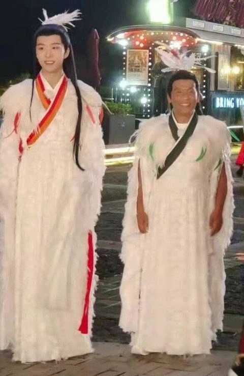 你好李煥英|39歲賈玲再次胖出天際，脖子三層肉，長裙遮不住粗腿，擔(dān)心她的健康