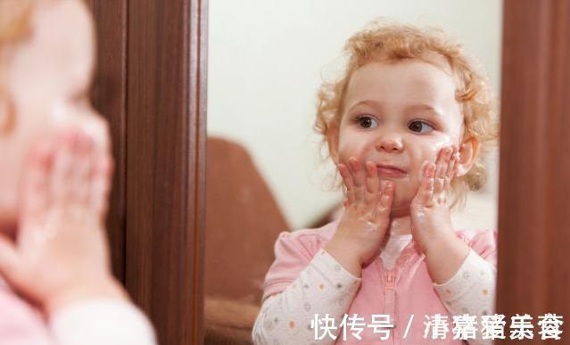 认知心理学|“突然就不香了”,3岁女宝啃鸡爪,低头一看发现有点“眼熟”