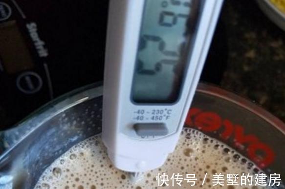 做姜撞奶时，先放牛奶，还是先放姜？跟着广东大厨学，嫩滑香浓