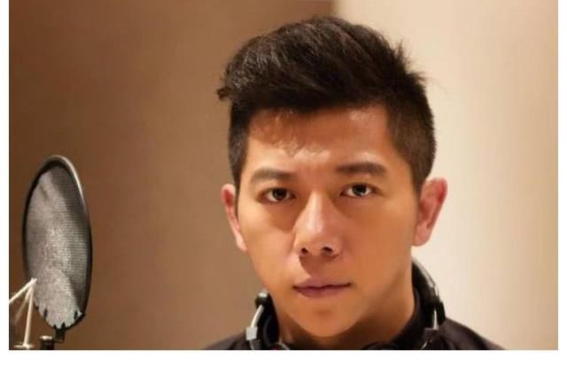 《哥哥》成團(tuán)名單曝光？海泉尹正淘汰，李響意難平，熱狗最具爭(zhēng)議