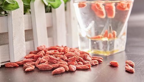 補品|99歲國醫(yī)的長壽秘訣公布，3種食物從來不碰，愛喝1物煮的水