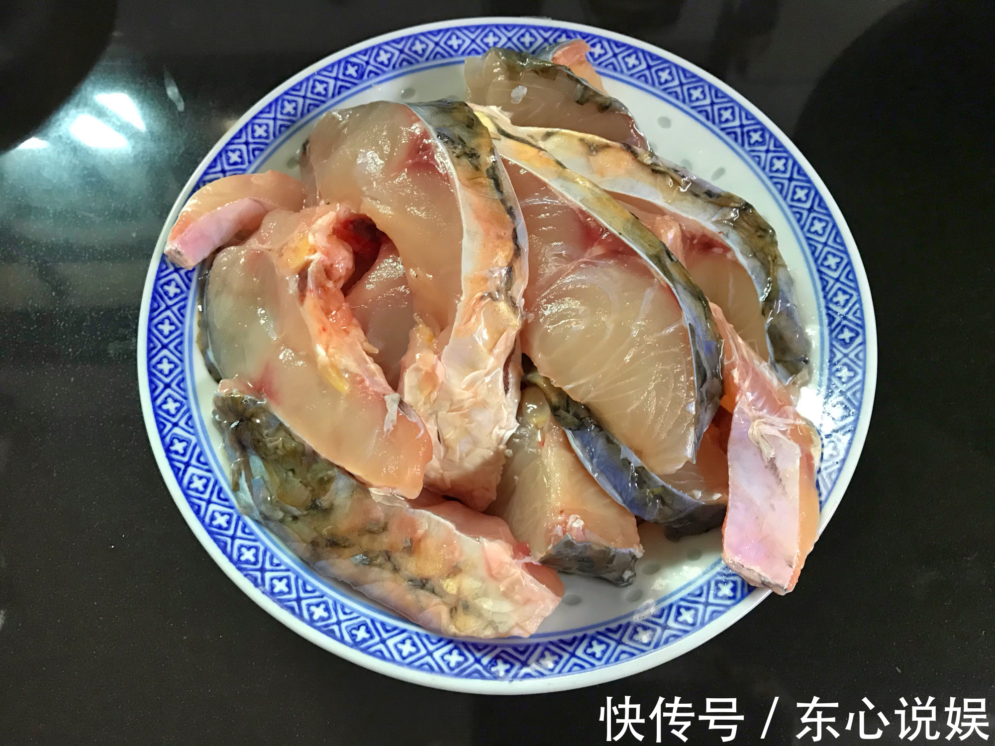 入味|年夜饭少不了的鱼，学会特色做法，酥香入味，简单好吃寓意好