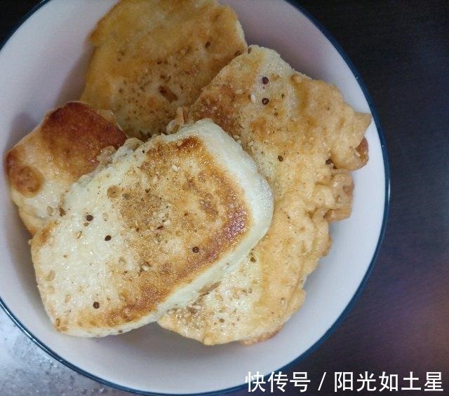 煎馒头片，剩馒头这样做，快手又好吃！