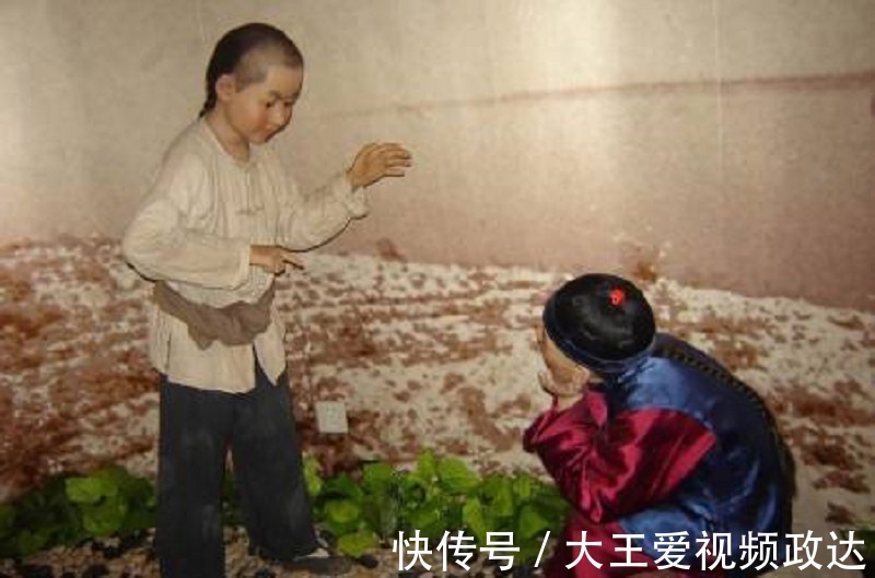 病逝#鲁迅玩伴闰土晚年凄凉，与鲁迅一前一后病逝，其后代如何