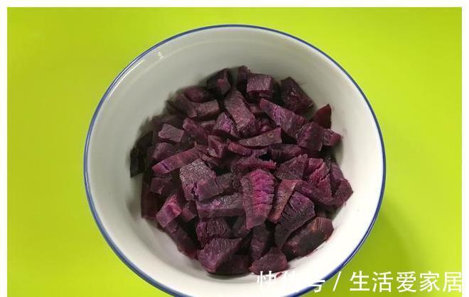 浸泡|做豆浆时,黄豆千万不要直接打成浆,多加1步,豆浆又香又浓