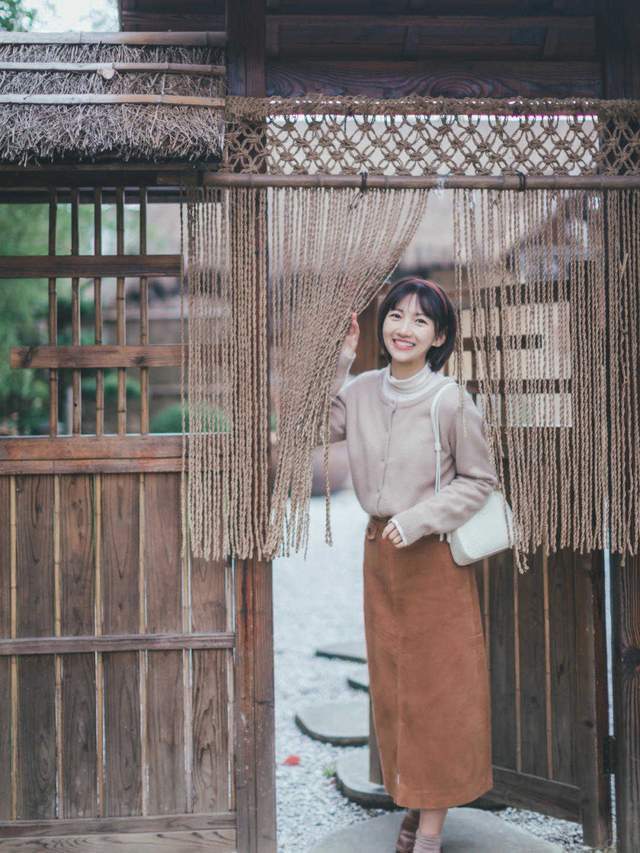 穿搭|才是真正的宝藏穿搭,一件打底衫的多种风格,时尚感太强了