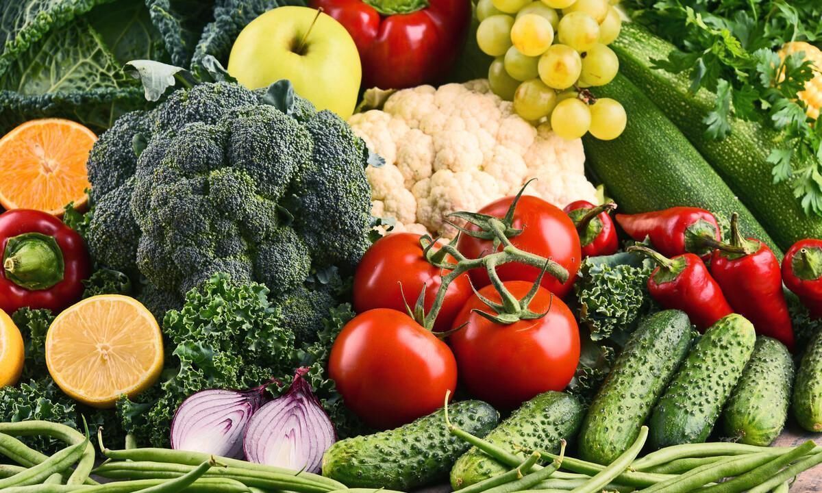 关节|骨科医生直言:日常多吃2物,关节不疼了,骨质疏松“绕道走”