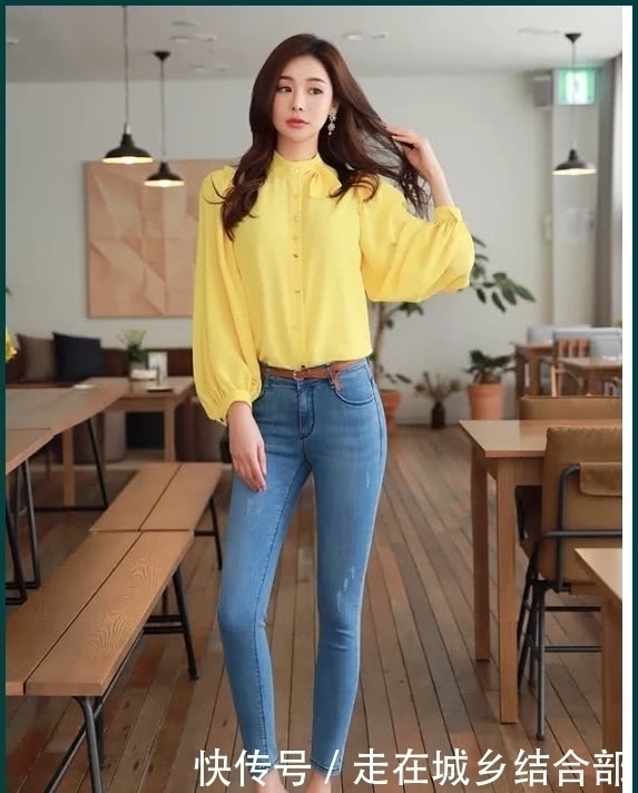 大街|街头潮范的牛仔裤,就算“烂大街”依旧长腿美如画,让人更有活力