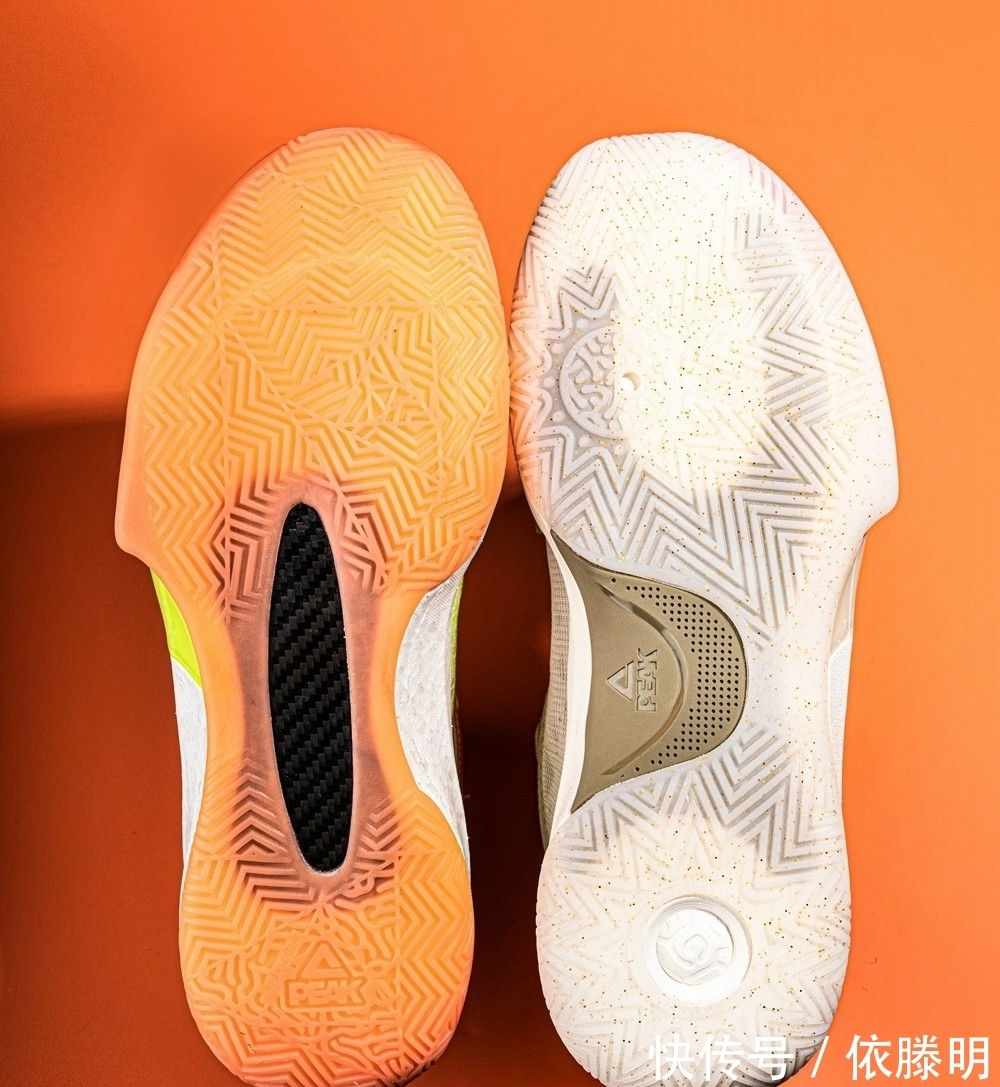 原价 这月买鞋花了 2W 多!一双 Nike 血亏!但有个市价翻 5 倍!