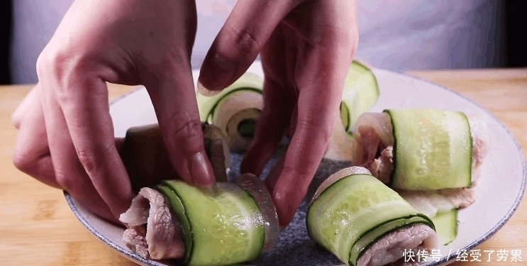 抢光|五花肉别再红烧了,换种新的吃法,招待客人超有面子,上桌就抢光