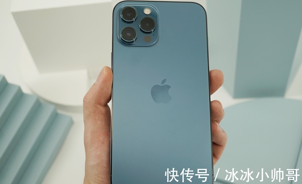 iphone13|iPhone12跌至新低价，128GB版售价亲民，果粉们纠结了