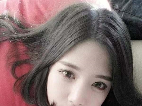 发型 当头发上有这几个现象的时候,提醒你该换发型了,变身后都很好看