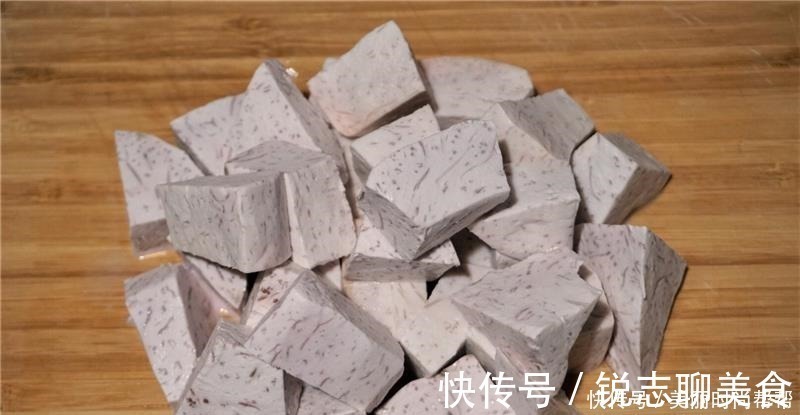 芋头|红豆加一宝,隔三差五吃,头发乌黑亮丽,口臭也没了,女人要多吃