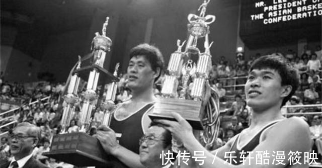 篮球队|男篮巨人穆铁柱去世13年后儿女皆不高,都是平凡的上班族