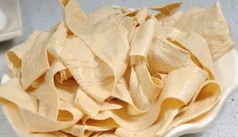 赶跑|豆腐皮与此物一同吃，排出体内黑臭宿便，赶跑大肚子，肌肤更细腻