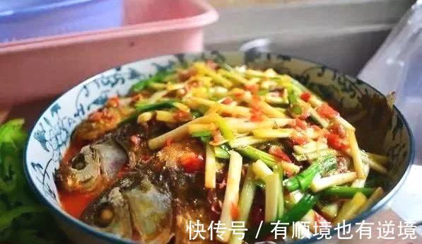 精选美食推荐竹香里脊，香辣烧鱼块，韭黄鲫鱼的做法