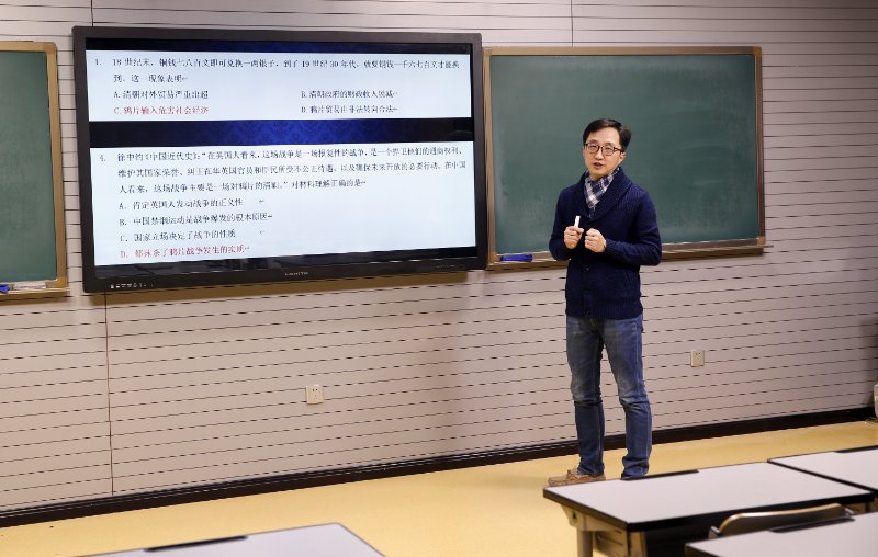 停课不停学，中学师生今天开启线上学习