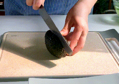 泰式藜麦牛油果沙拉