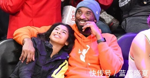 nb泪目!科比逝世二周年,事故地点立起父女雕像,湖人官方晒照怀念!