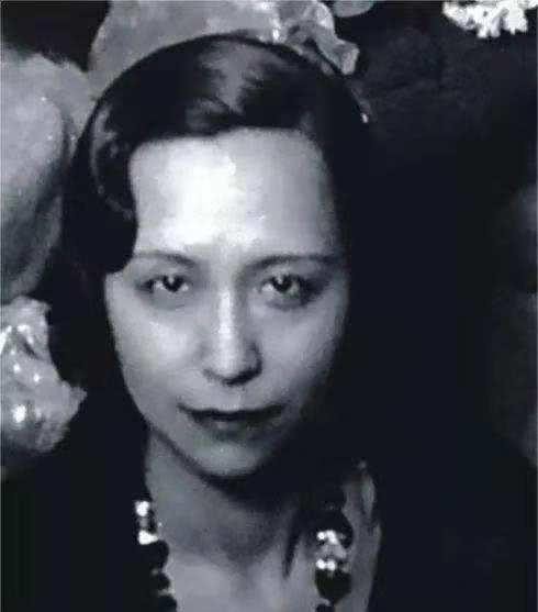 a548|张爱玲的母亲把遗产留给张爱玲,一点都没有给儿子,其中大有原因