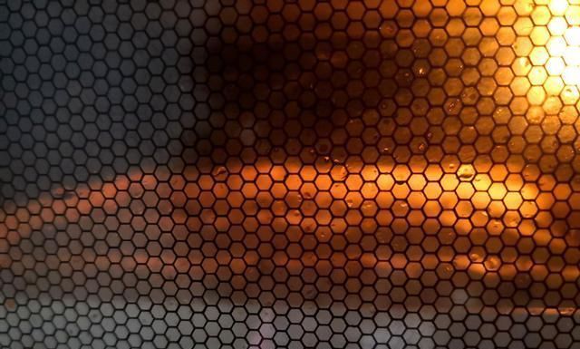 这个面包不一般，好多食材在其中，口口有惊喜，越嚼越香，吃不够